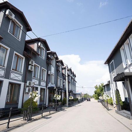Hotel Kopa - Zhovkva Bagian luar foto