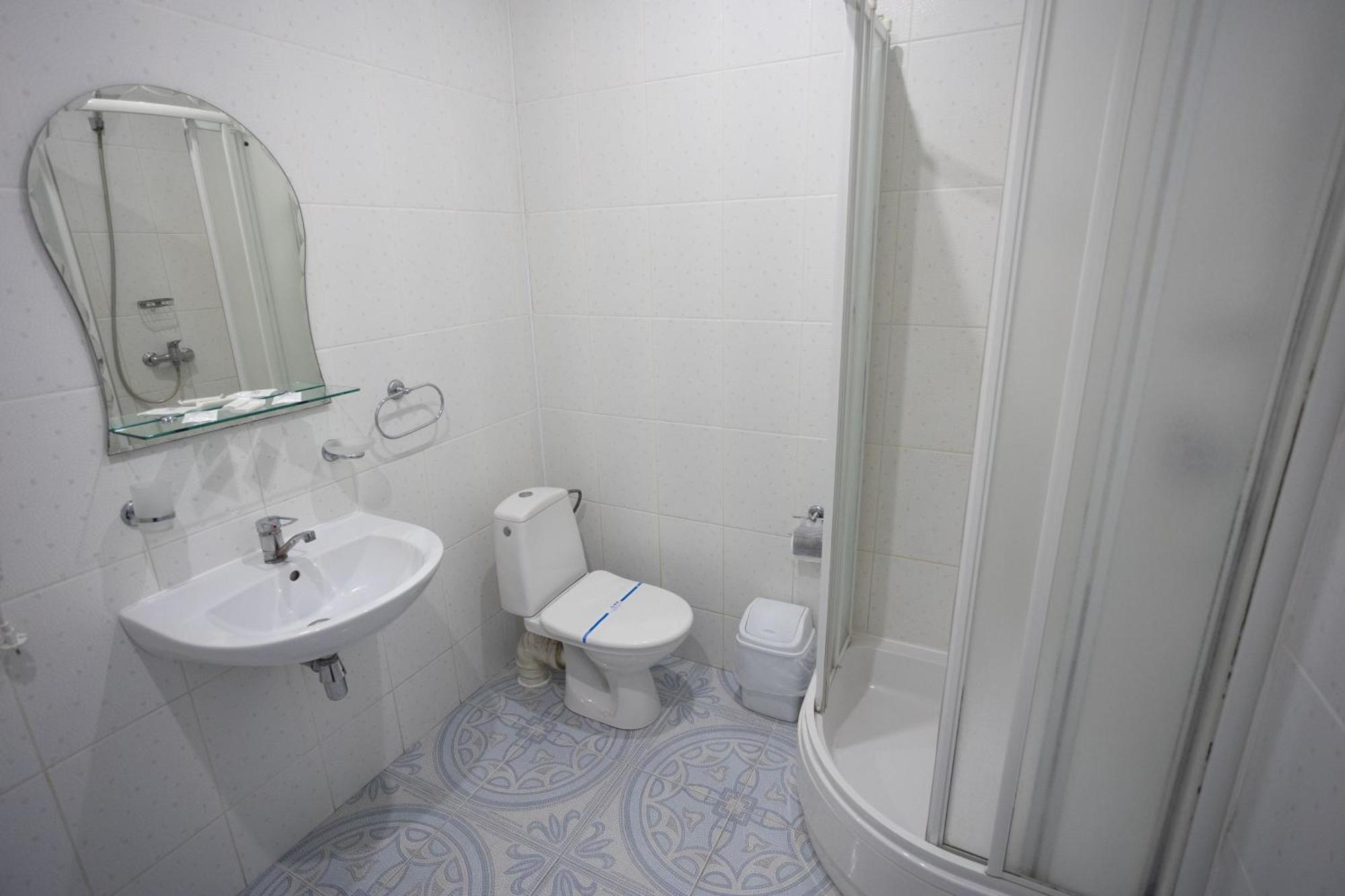 Hotel Kopa - Zhovkva Bagian luar foto