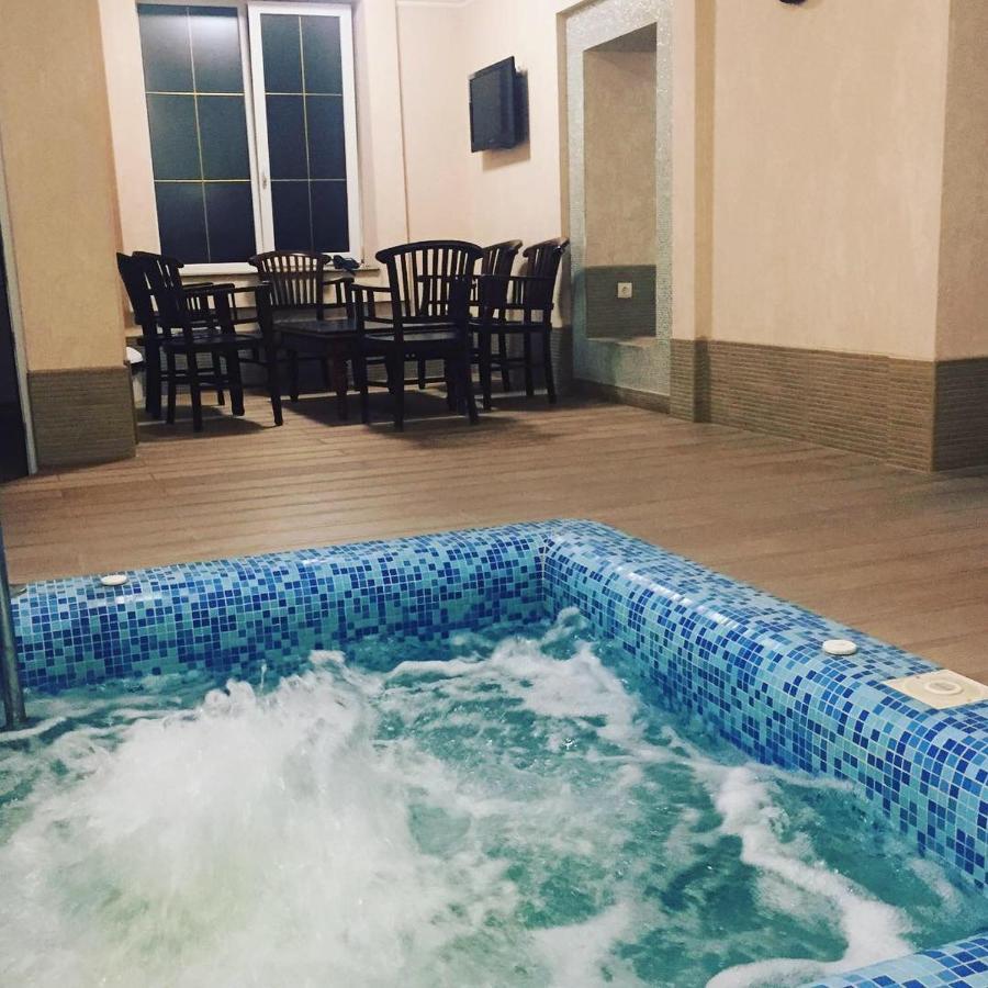 Hotel Kopa - Zhovkva Bagian luar foto